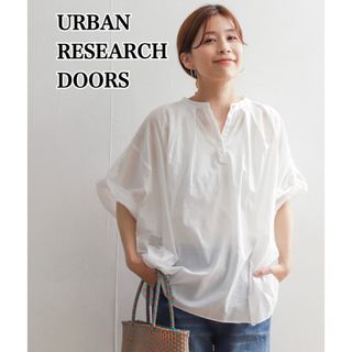 アーバンリサーチドアーズ(URBAN RESEARCH DOORS)のアーバンリサーチドアーズ　コットンボイルタックワイドブラウス(シャツ/ブラウス(半袖/袖なし))