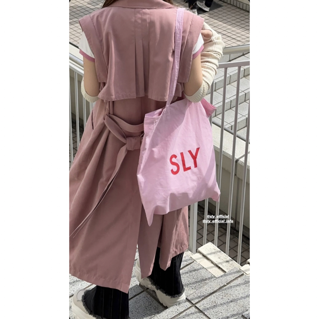 SLY(スライ)のSLY店舗限定トートバッグ♡エコショッパーバッグ♡新品未使用 レディースのバッグ(トートバッグ)の商品写真