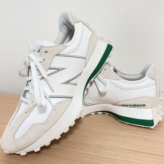 ニューバランス(New Balance)のNew Balanceニューバランス　327UNP (スニーカー)