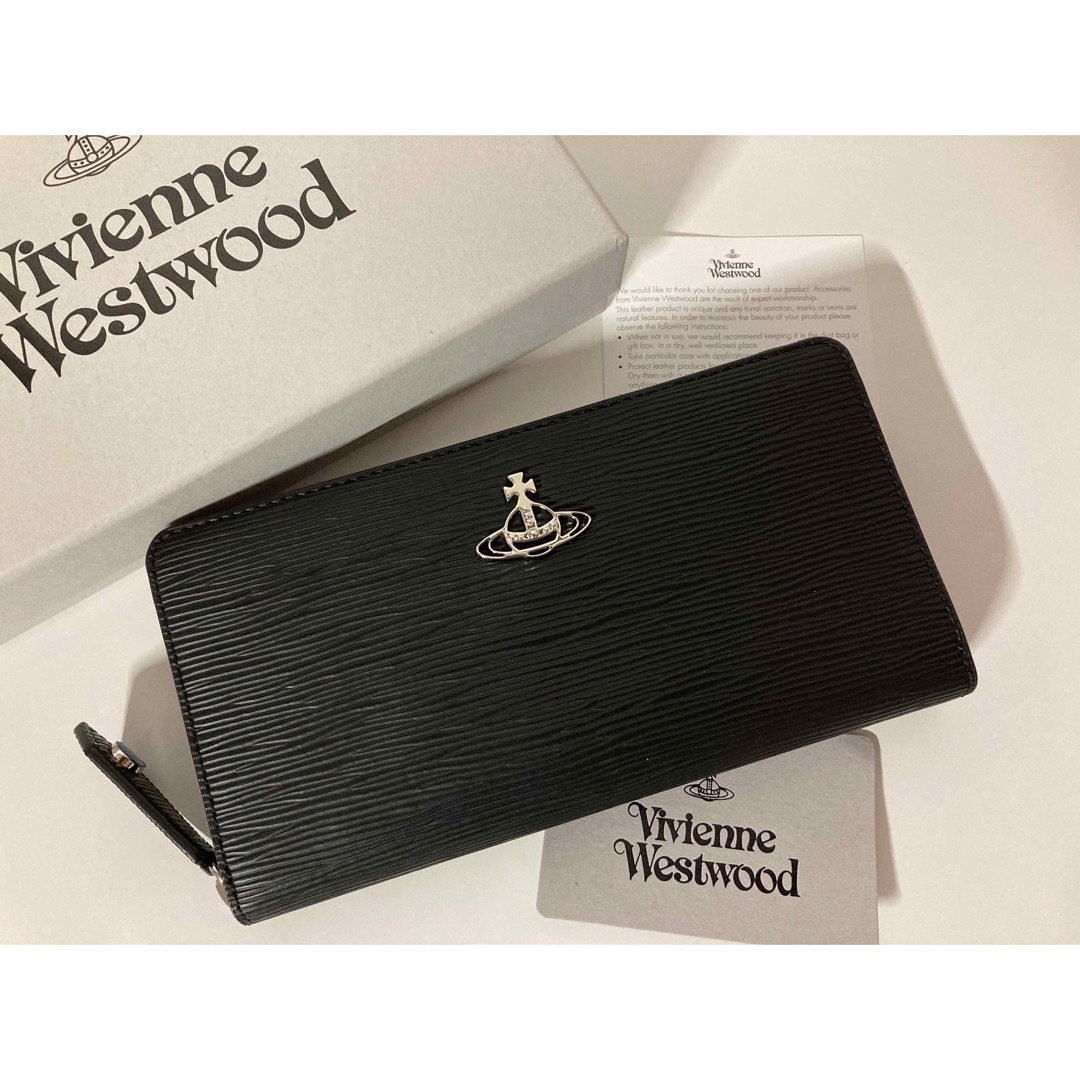 ファスナー内部様式新品 Vivienne Westwood 長財布 ヴィーガンレザー流線　黒