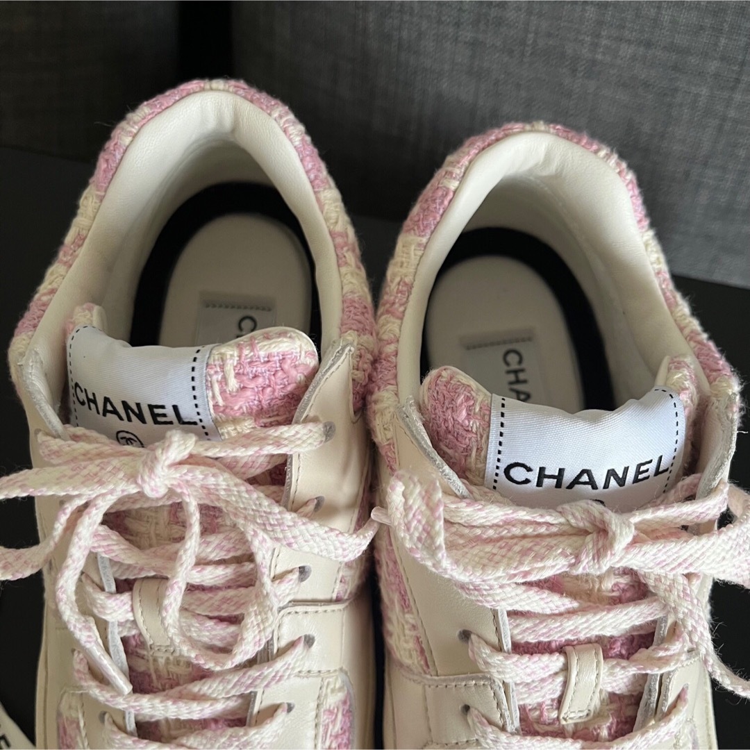 CHANEL(シャネル)の優様専用ページ レディースの靴/シューズ(スニーカー)の商品写真