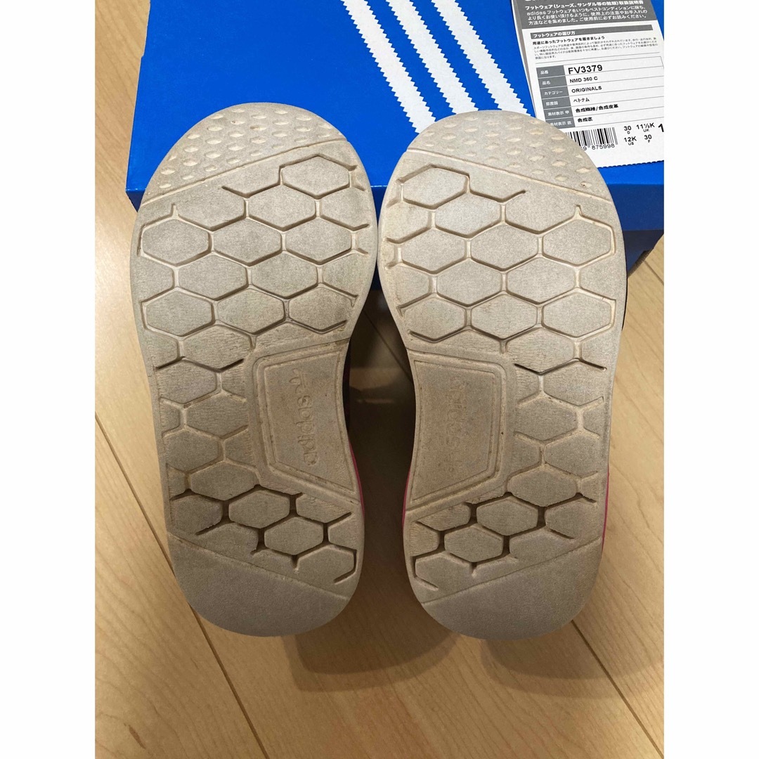 adidas(アディダス)のadidasキッズスニーカー⭐︎18㎝ キッズ/ベビー/マタニティのキッズ靴/シューズ(15cm~)(スニーカー)の商品写真