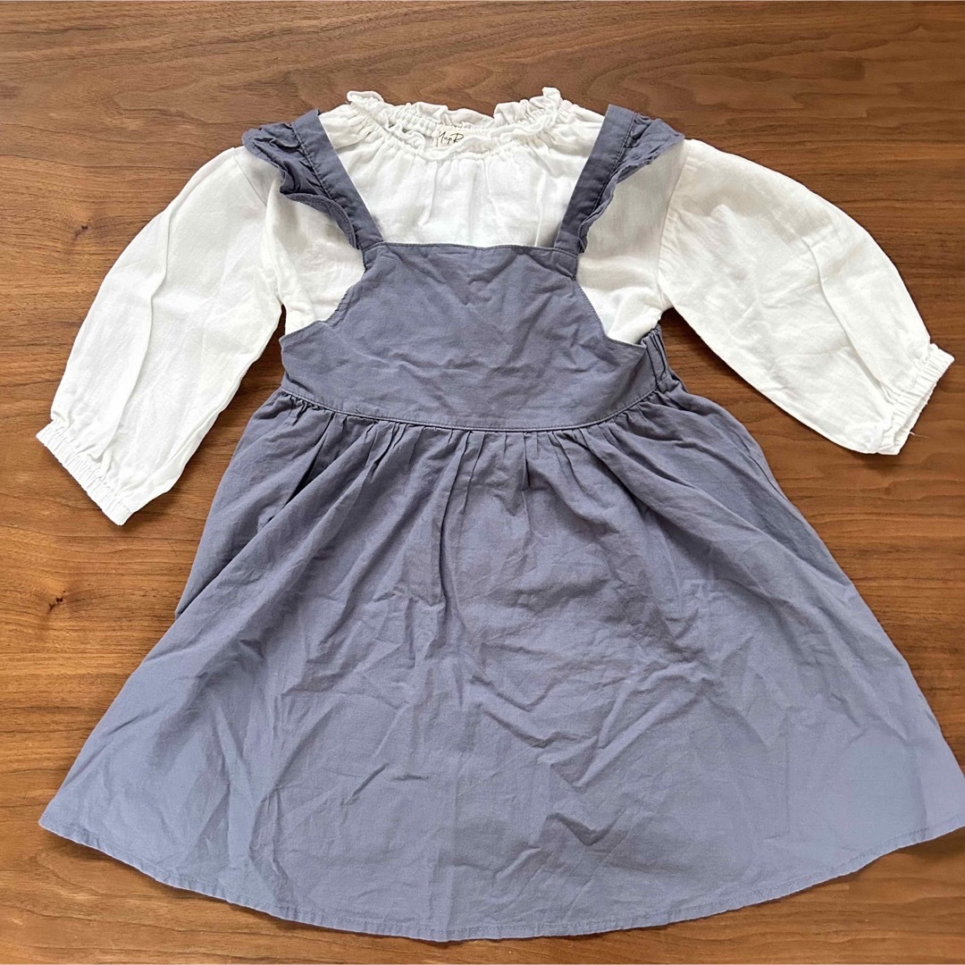 しまむら(シマムラ)のしまむら　エプロンワンピース　90 キッズ/ベビー/マタニティのキッズ服女の子用(90cm~)(ワンピース)の商品写真