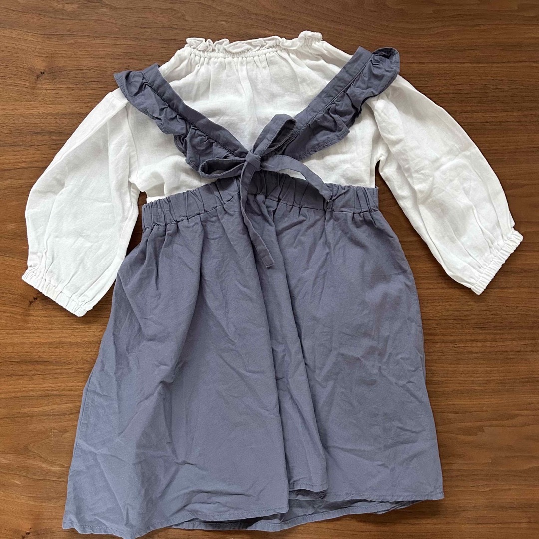 しまむら(シマムラ)のしまむら　エプロンワンピース　90 キッズ/ベビー/マタニティのキッズ服女の子用(90cm~)(ワンピース)の商品写真