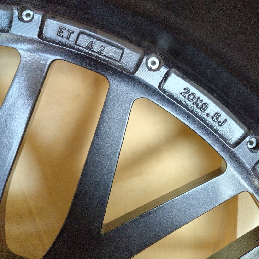 ゆーと様専用225-35-20 8.5J タイヤ、ホイール BBS LM風の通販 by