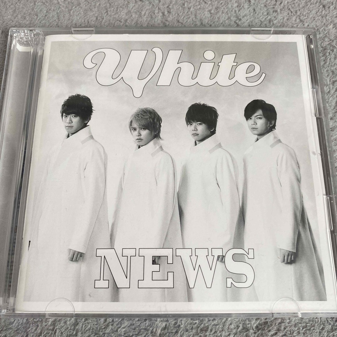 Johnny's(ジャニーズ)のWhite（初回盤） エンタメ/ホビーのCD(ポップス/ロック(邦楽))の商品写真