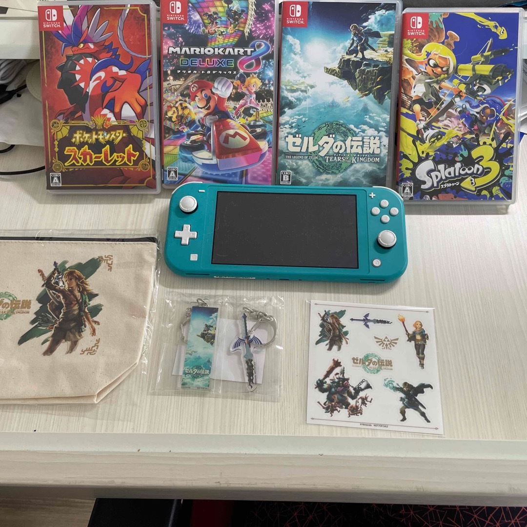 任天堂Switchライト　ソフトセット売り | フリマアプリ ラクマ