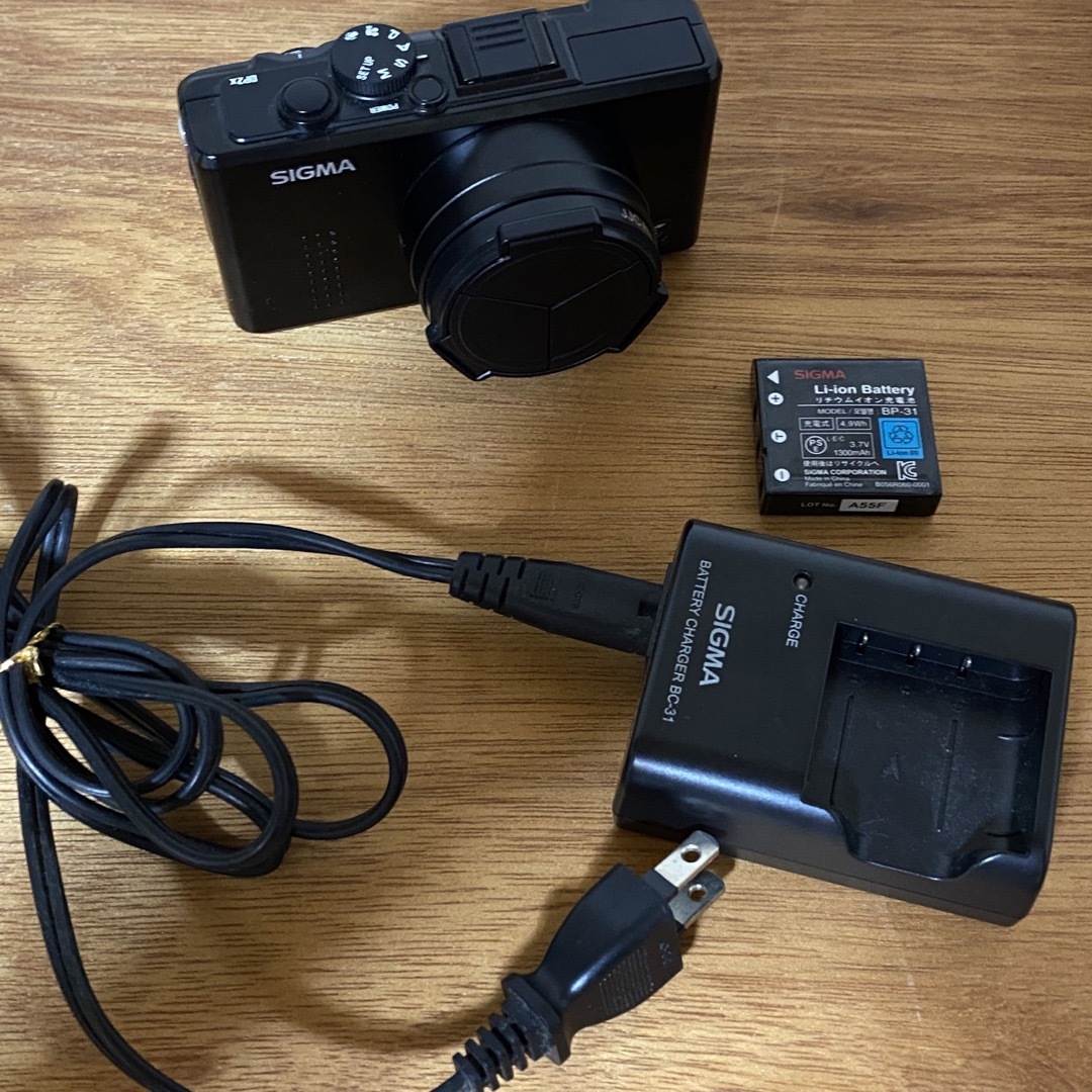 SIGMA(シグマ)のSigma dp2x スマホ/家電/カメラのカメラ(コンパクトデジタルカメラ)の商品写真