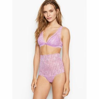 ヴィクトリアズシークレット(Victoria's Secret)のヴィクトリアシークレット　ハイライズ　Tバック ショーツ　XSサイズ(ショーツ)