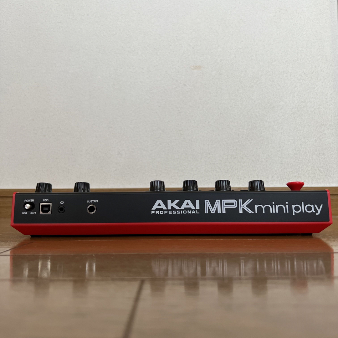 AKAI Professional MPK MINI PLAY MK3 2