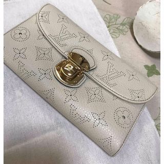 ルイヴィトン(LOUIS VUITTON)のヴィトン　ポルトフォイユ・アメリア　長財布　マヒナ(財布)