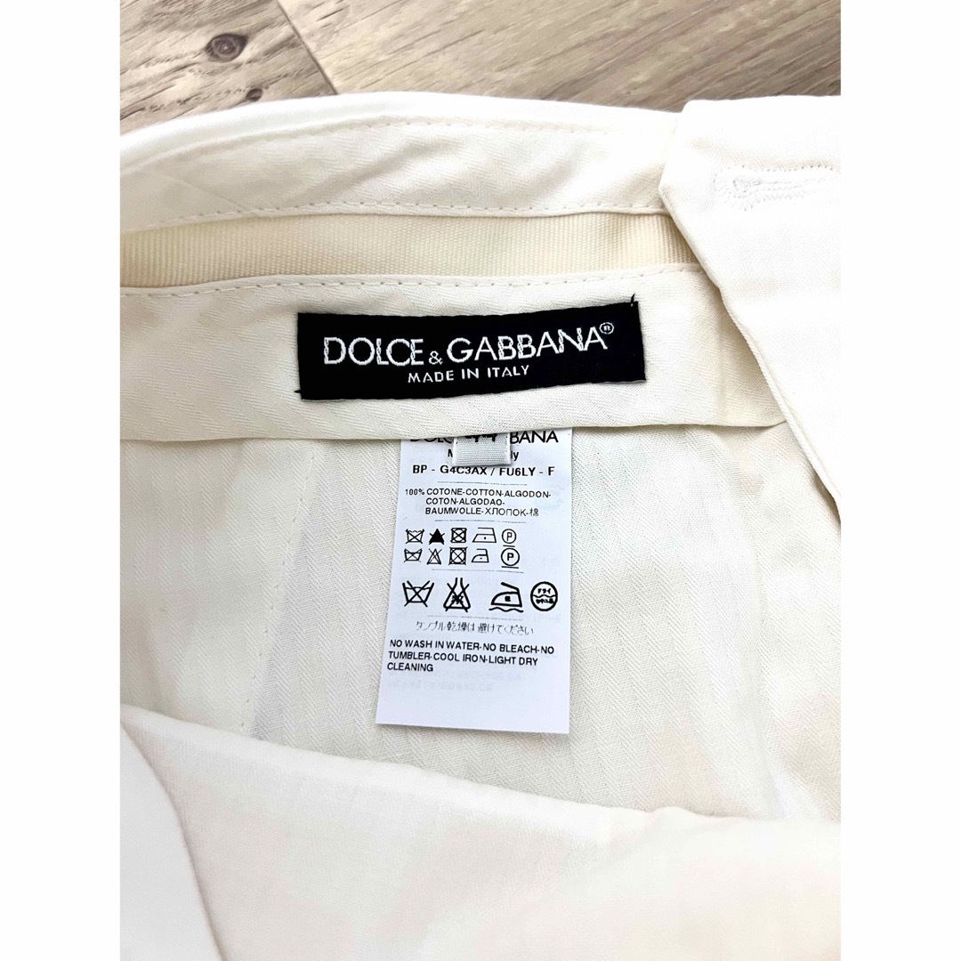DOLCE&GABBANA(ドルチェアンドガッバーナ)の未使用タグ付き DOLCE&GABBANA コットン ハーフ パンツ ホワイト メンズのパンツ(ショートパンツ)の商品写真