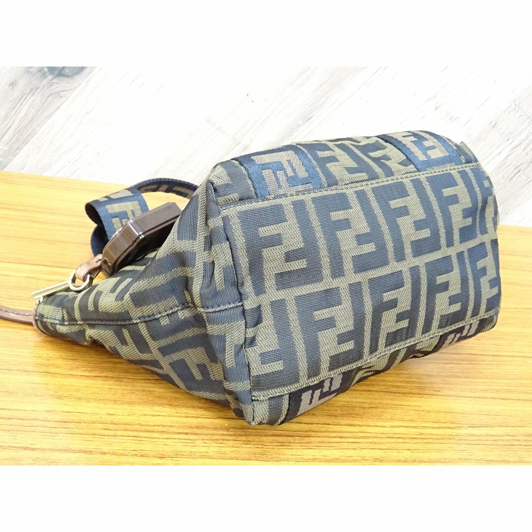 K千009/ FENDI ズッカ キャンバス レザー ハンドバッグ