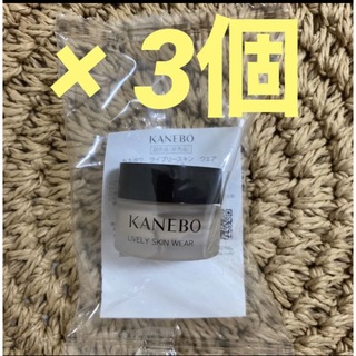 カネボウ(Kanebo)のカネボウ ライブリースキン ウェア オークルB ファンデーション 4g ×3個(その他)