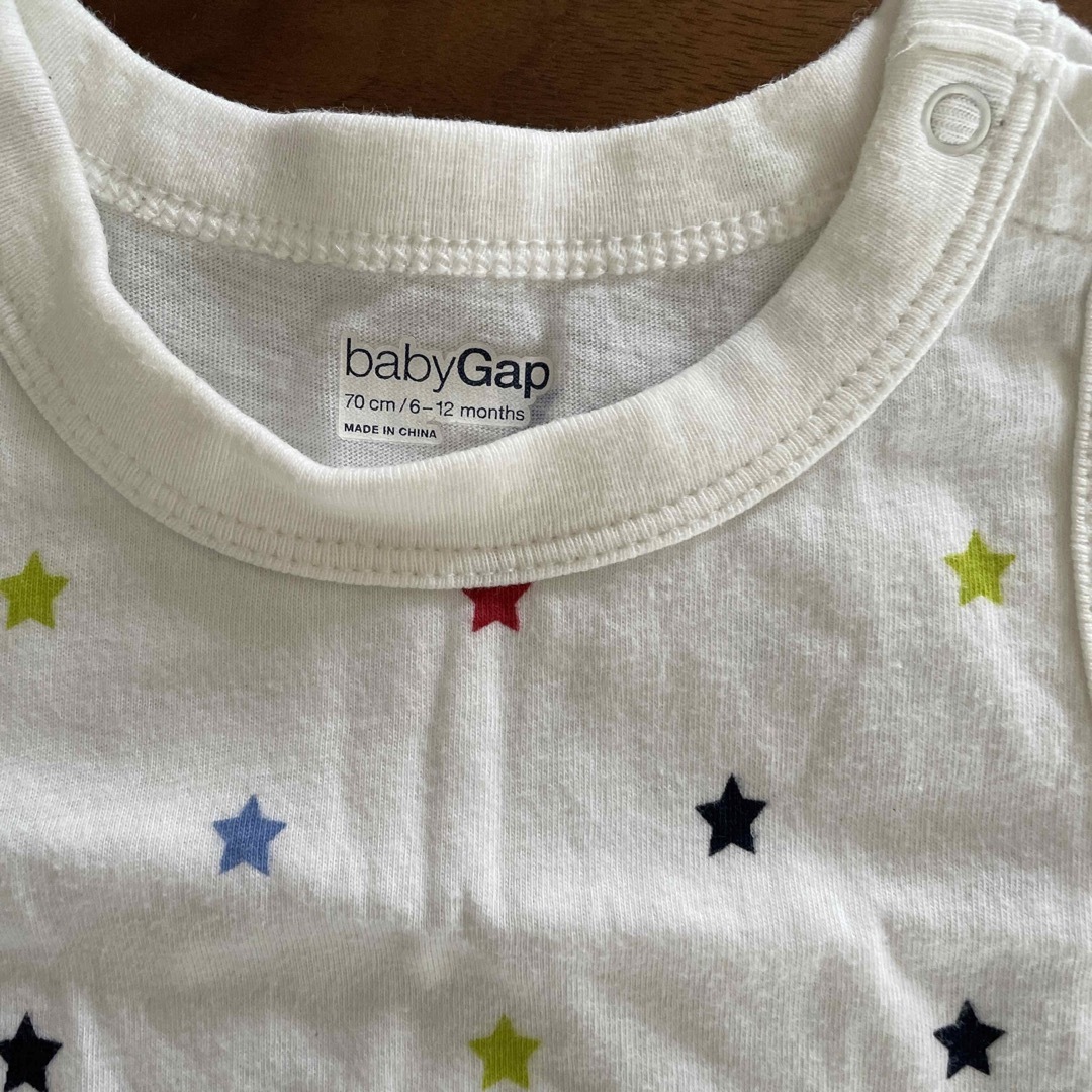 babyGAP(ベビーギャップ)のbabyGAP 星柄タンクトップロンパース キッズ/ベビー/マタニティのベビー服(~85cm)(ロンパース)の商品写真