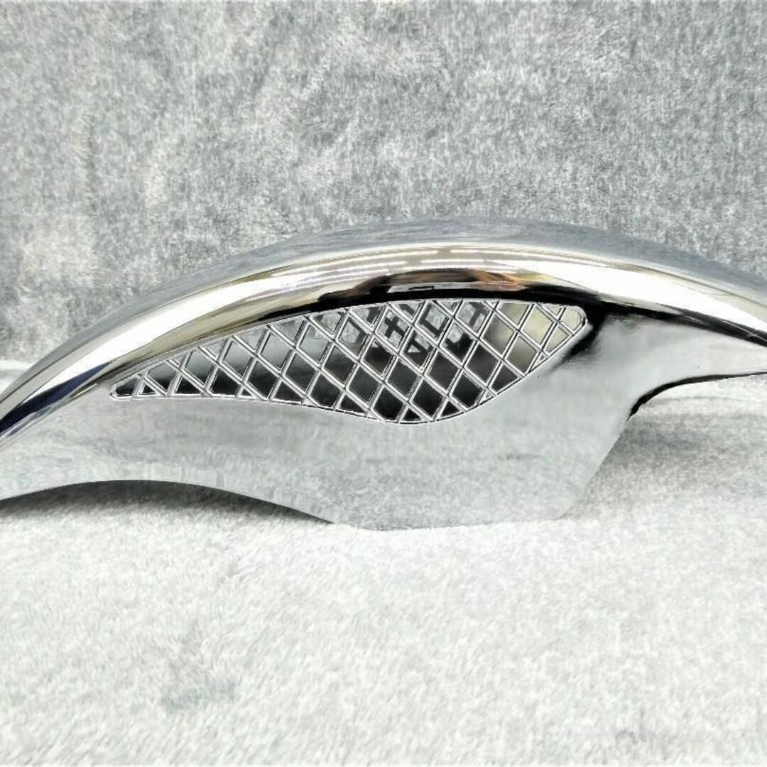メッシュ フェンダー メッキ 汎用 / 新品 フロントフェンダーの メッシュ フェンダー メッキ 汎用 / 新品 フロントフェンダーの