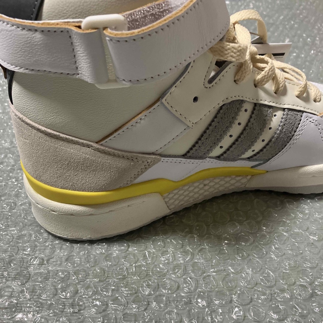 adidas フォーラムハイ 4