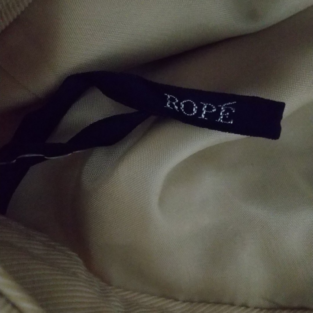 ROPE’(ロペ)の72 ROPE' ベージュ 膝丈 タイトスカート 普段着 オフィスカジュアル レディースのスカート(ひざ丈スカート)の商品写真