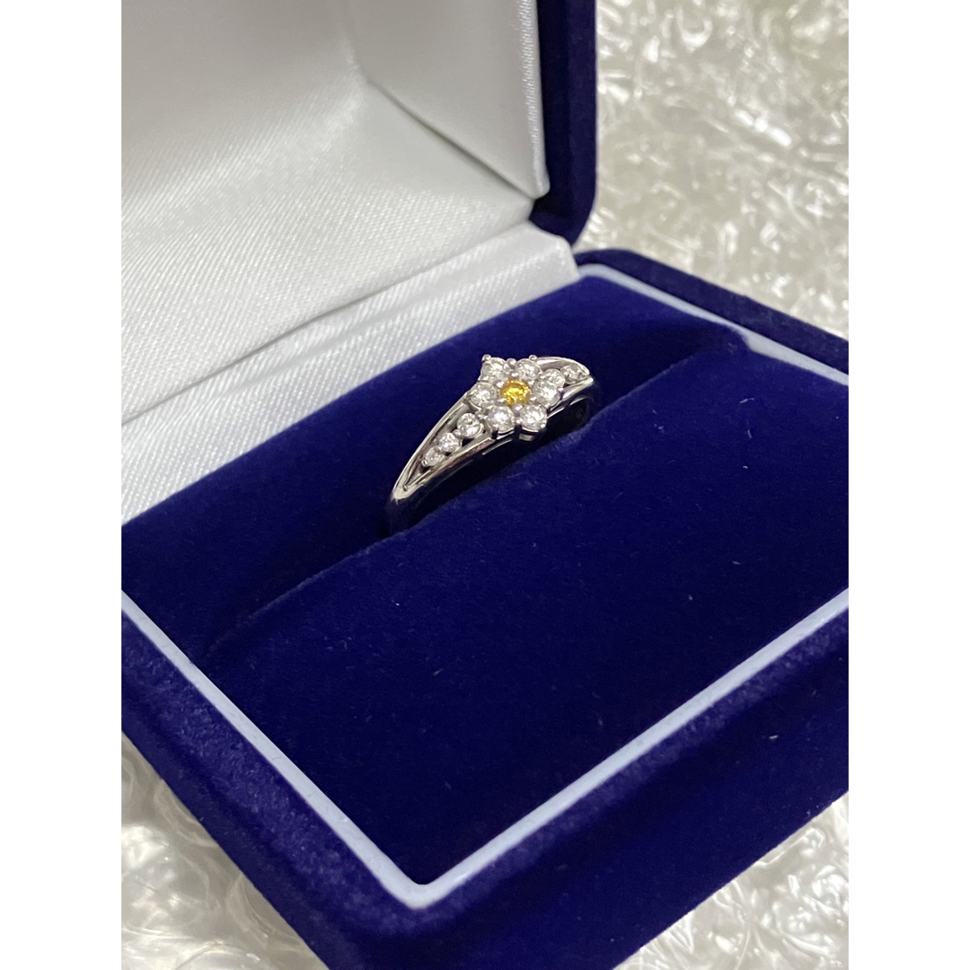 Yellow Diamond（ Fancy Vivd Yellow）Ring