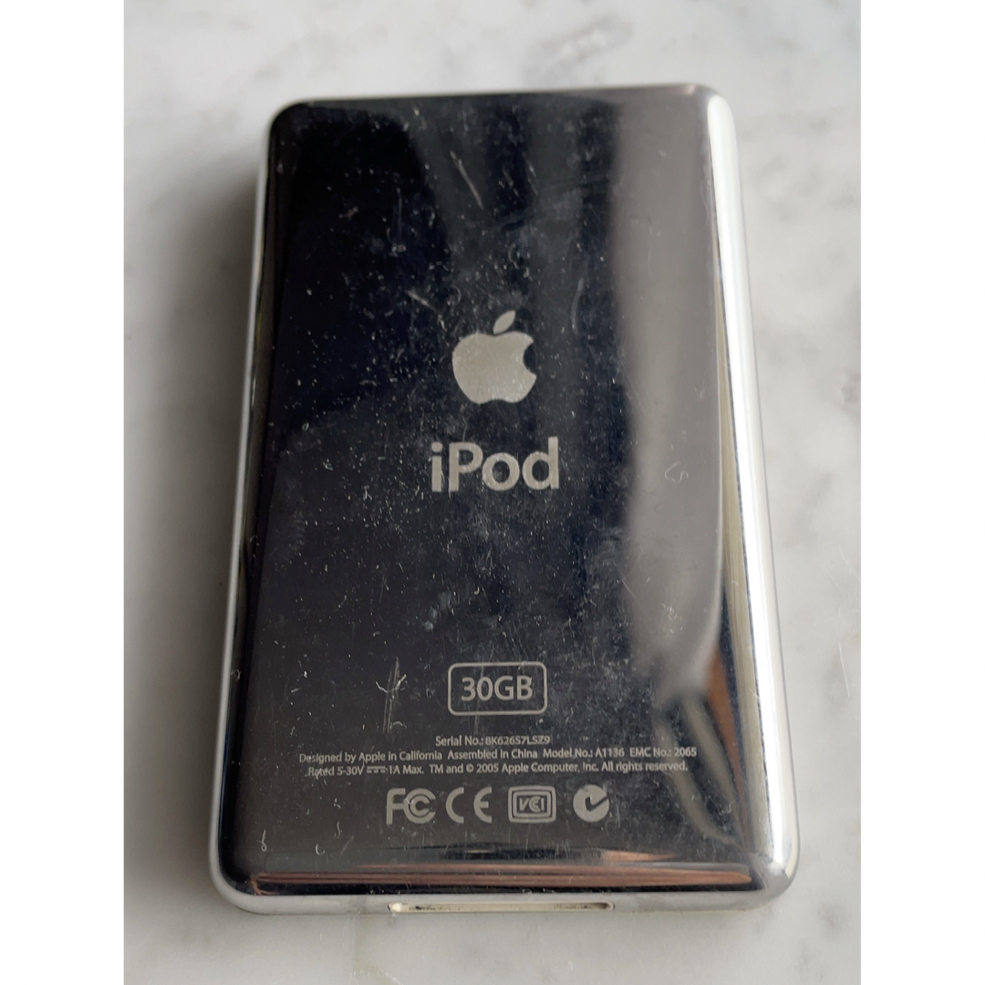 iPod(アイポッド)のAPPLE iPod IPOD 30GB VIDEO MA002J/A ホワイト スマホ/家電/カメラのオーディオ機器(ポータブルプレーヤー)の商品写真