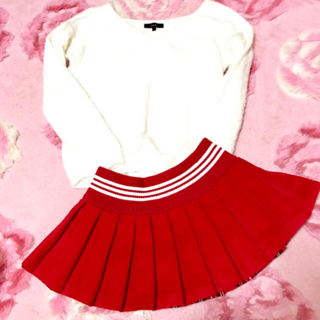 one spo(ワンスポ)のonespo＊リバーシブルスカート 赤チェック×チアレッド レディースのスカート(ミニスカート)の商品写真