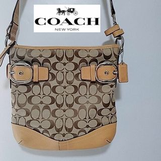 コーチ(COACH)のコーチ　ショルダーバッグ　ベージュ　シグネチャー　ナイロン　本革(ショルダーバッグ)