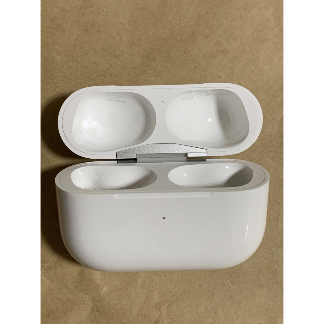 Apple AirPods Pro 充電器 第2世代 第二世代 充電ケースのみ - イヤホン