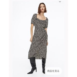 エイチアンドエム(H&M)のクレープワンピース(ひざ丈ワンピース)