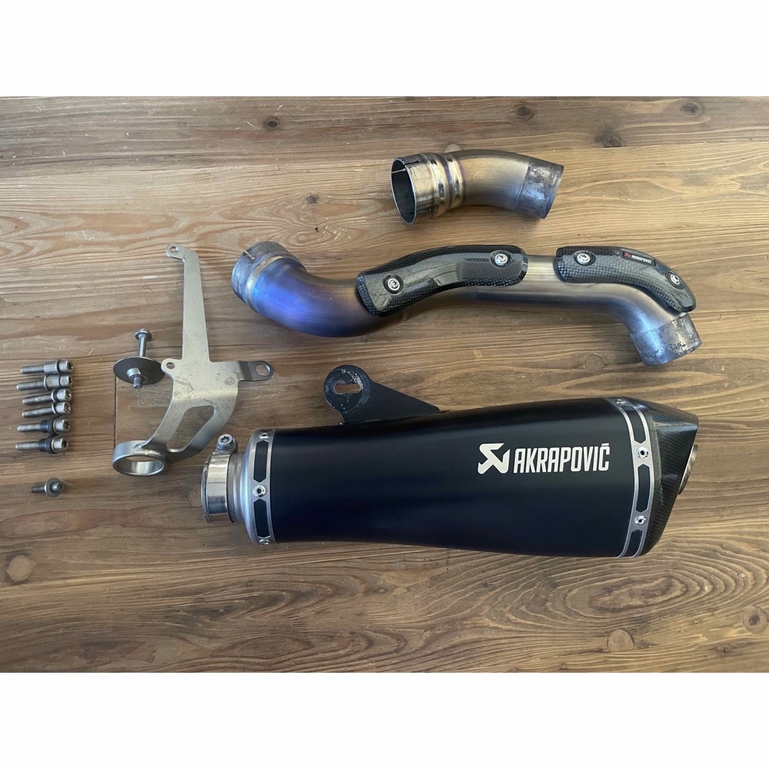 値下げ中!!】RnineT pure AKRAPOVIC スリップオンマフラー - パーツ