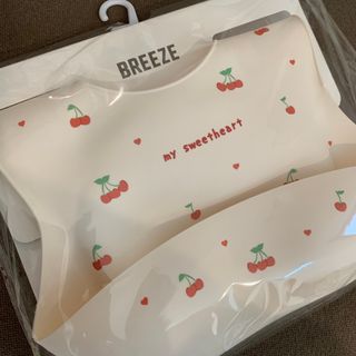 ブリーズ(BREEZE)の●新品未使用● BREEZE シリコンビブ(お食事エプロン)