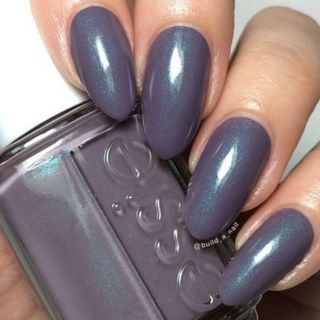 エッシー(Essie)の廃盤レアカラー！ essie  3038  Coat Couture(マニキュア)