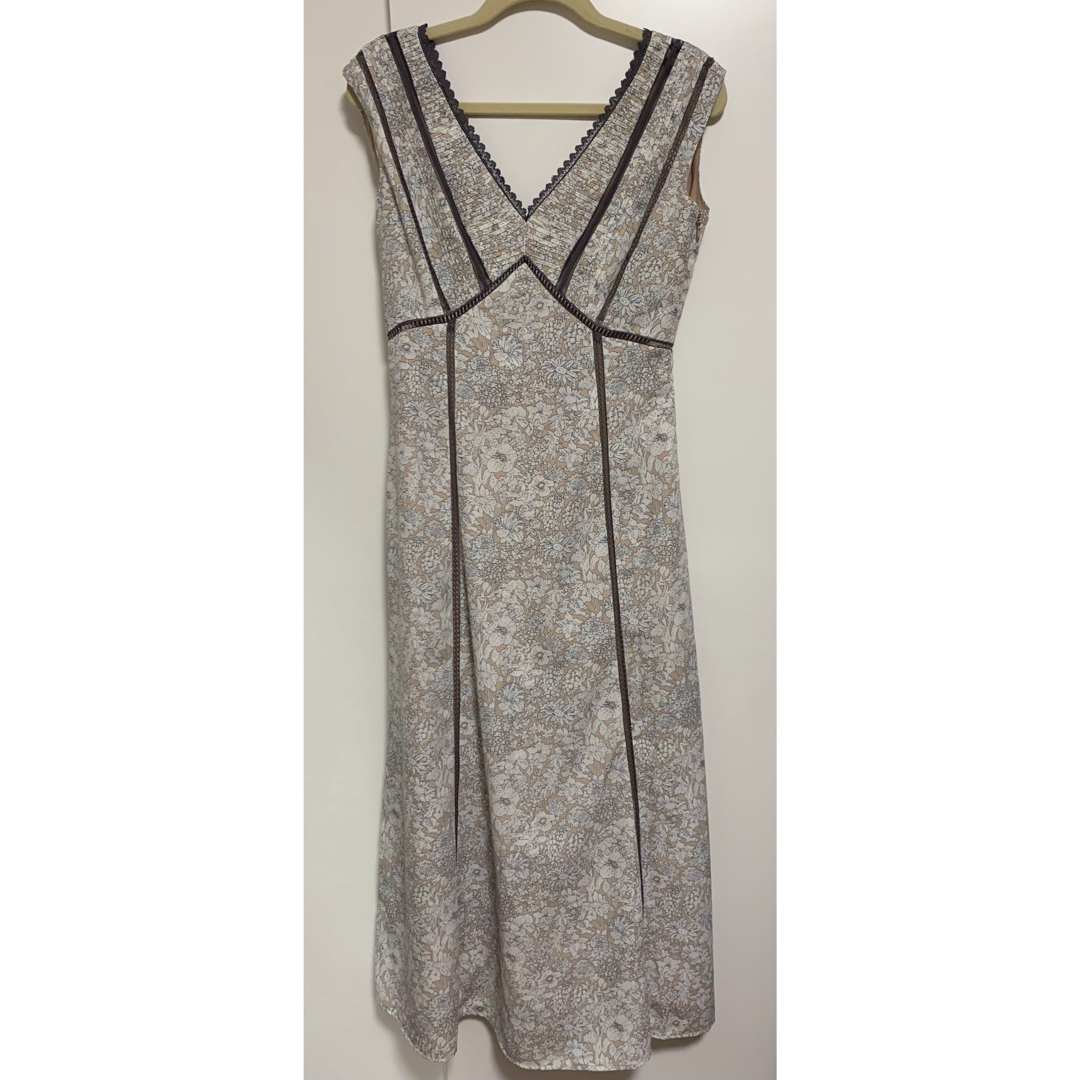 Her lip to - Herlipto Lace Trimmed Floral Dress Mサイズの通販 by