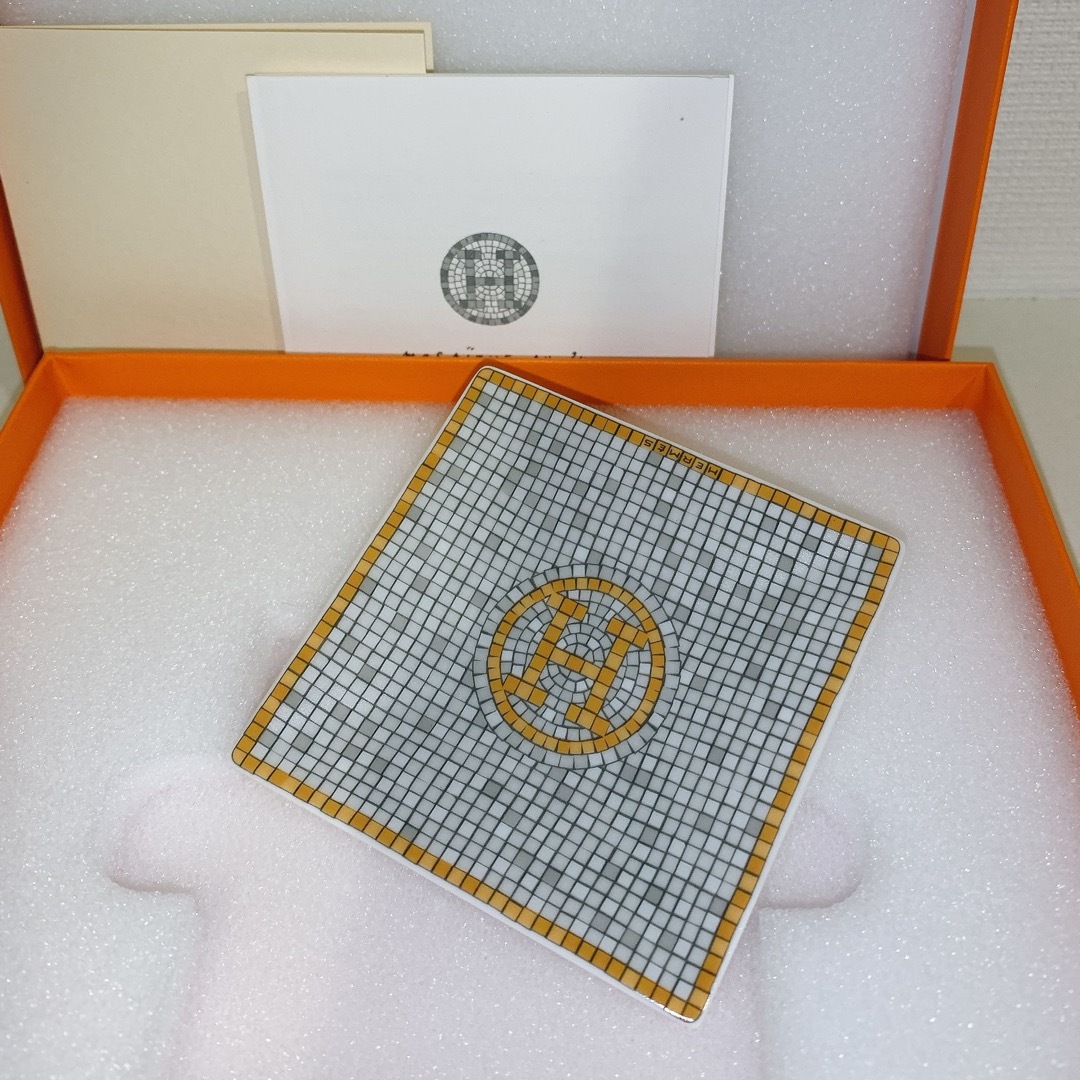 定期入れの エルメス モザイクヴァンキャトル プチカレNo.1