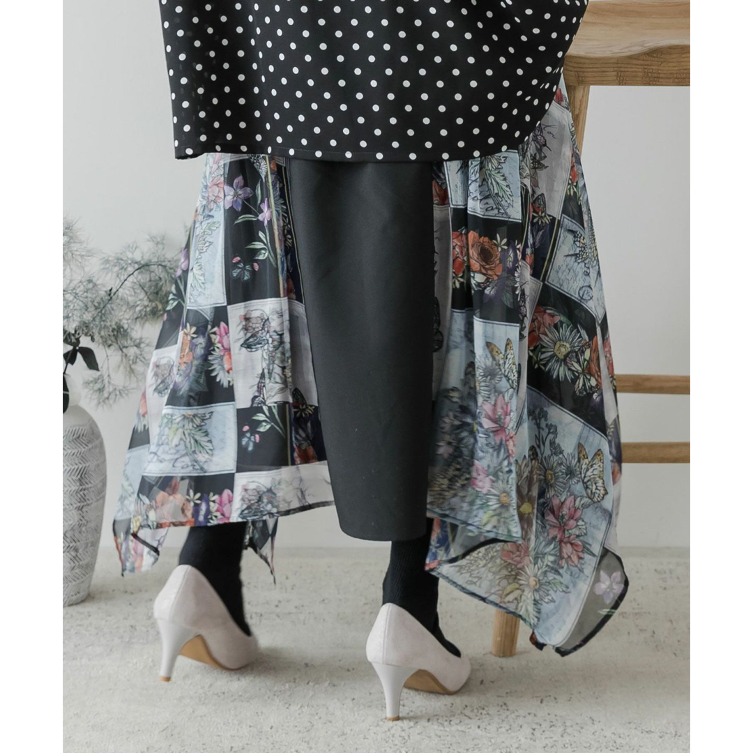 iS ScoLar(イズスカラー)のイズスカラー532077：花蝶パッチワーク柄シフォン切替スカート レディースのスカート(ロングスカート)の商品写真