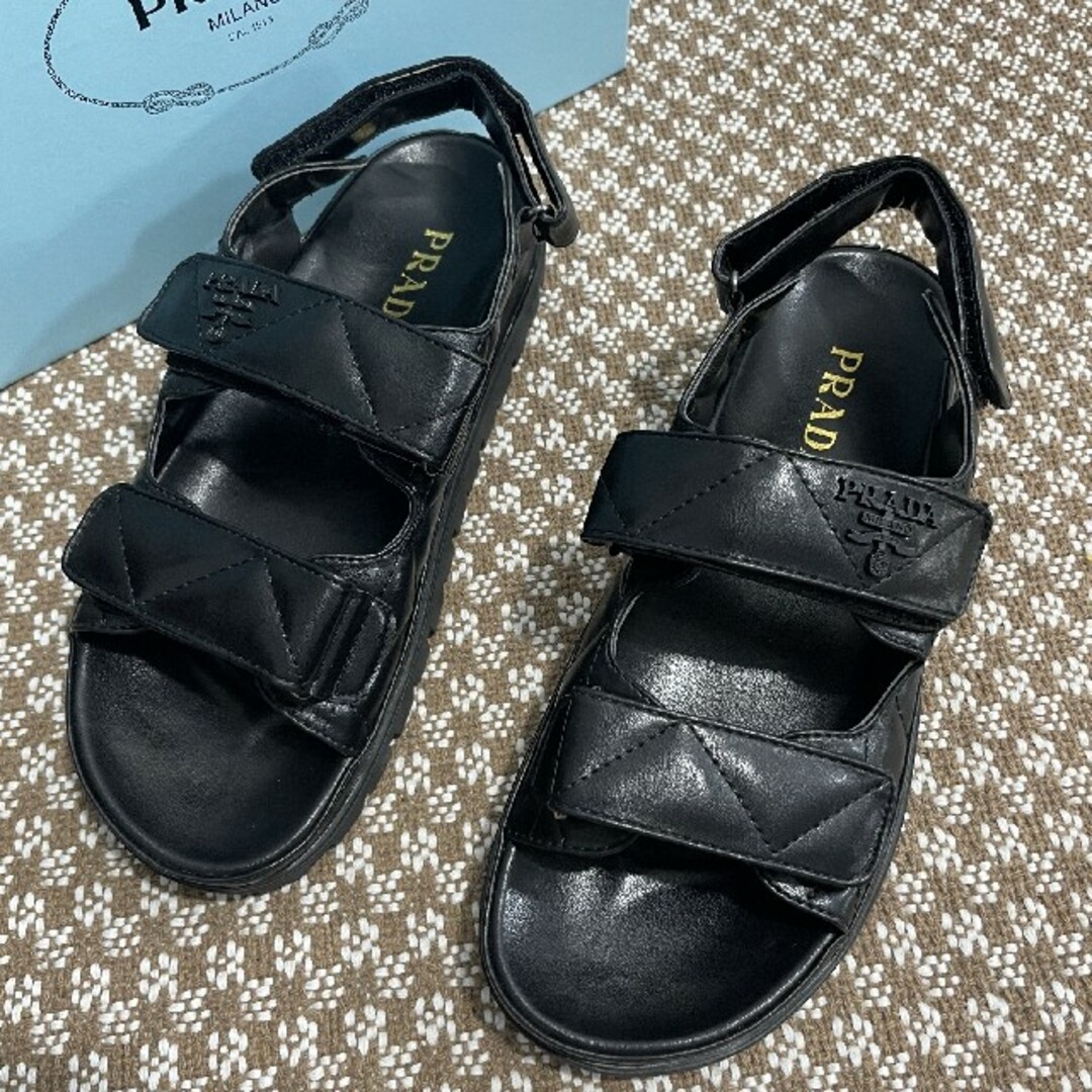 PRADA - 即完売プラダ サンダル 23.5cm *セール実施中* 37サイズ 黒