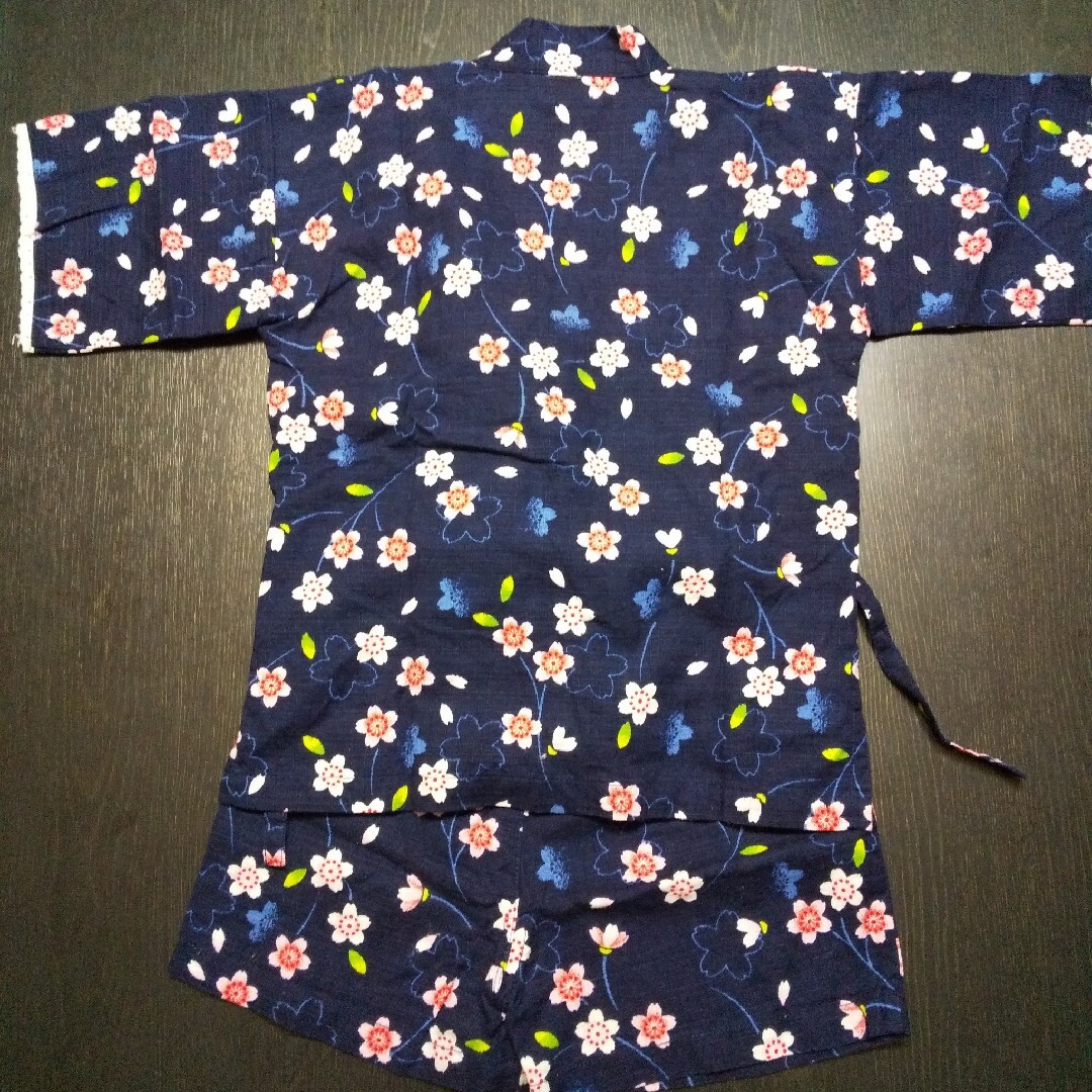 花柄甚平size110 キッズ/ベビー/マタニティのキッズ服女の子用(90cm~)(甚平/浴衣)の商品写真