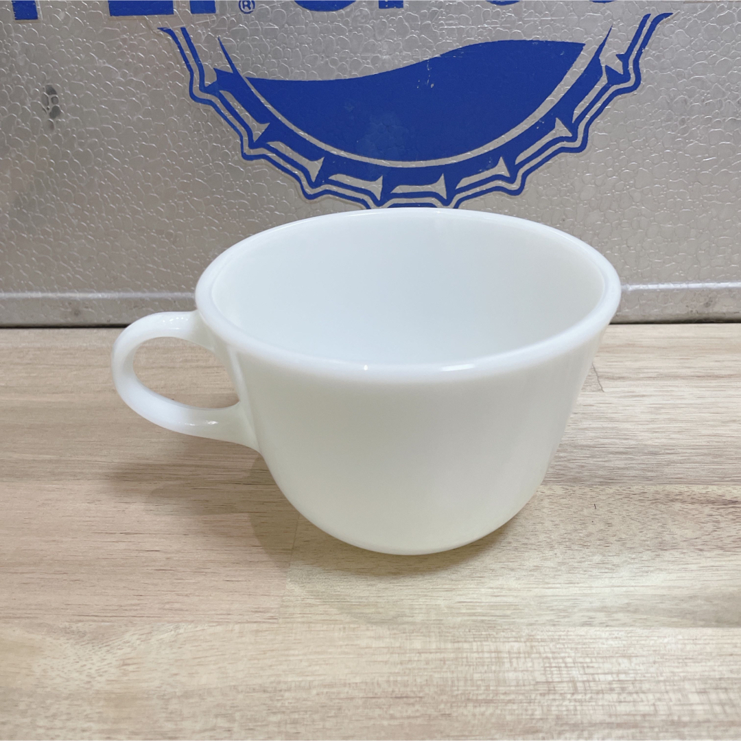 Pyrex(パイレックス)の【美品！】USA オールドパイレックス ホワイト コーヒーカップ スープカップ インテリア/住まい/日用品のキッチン/食器(グラス/カップ)の商品写真