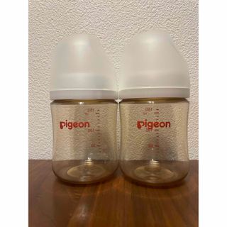 ピジョン(Pigeon)の【値下げ】Pigeon 母乳実感哺乳瓶 160ml 2本セット(哺乳ビン)