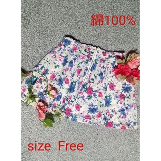 ページボーイ(PAGEBOY)の76 pageboy 白×ピンク×青 キュロットスカート 花柄 可愛い 美品(キュロット)