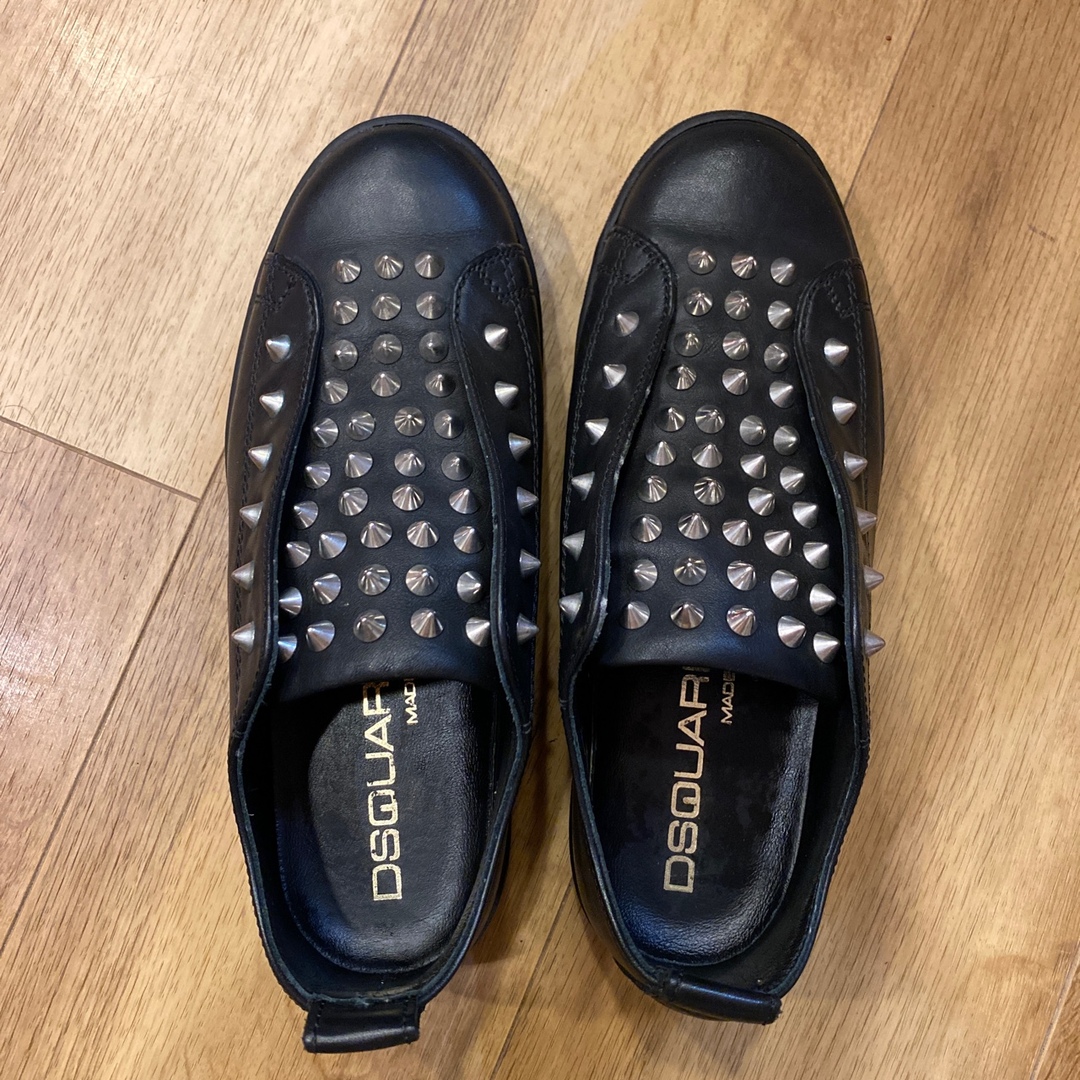 DSQUARED2 スタッズ スリッポン