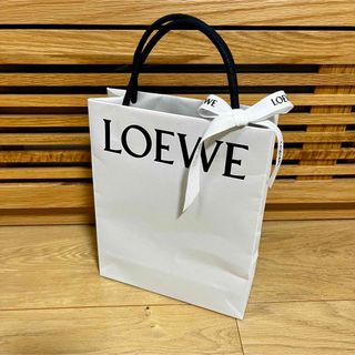 ロエベ(LOEWE)のLOEWE ショップバック リボン付き　ショップ袋(ショップ袋)