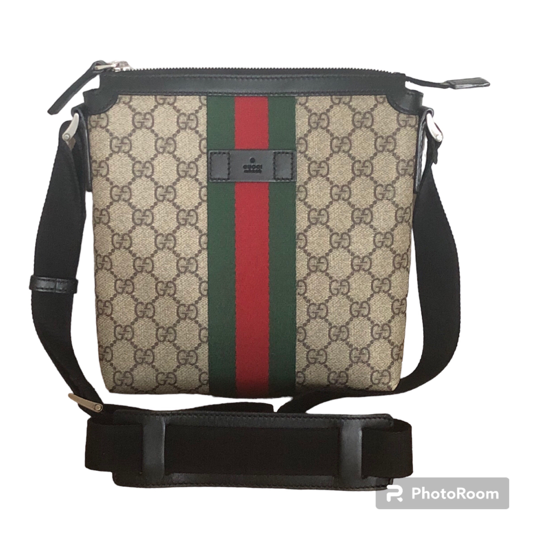 Gucci - シェリーライン GG スプリーム フラット メッセンジャーバッグ