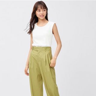 ジーユー(GU)の新品♡GU♡リブタンクトップ♡白♡ノースリーブ(タンクトップ)