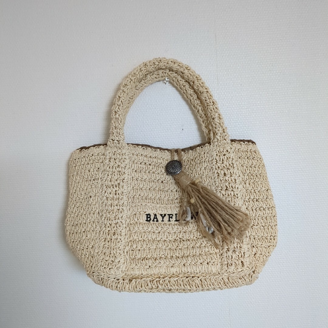 BAYFLOW(ベイフロー)の【美品】ベイフロー　かごバック　ロゴバック レディースのバッグ(かごバッグ/ストローバッグ)の商品写真