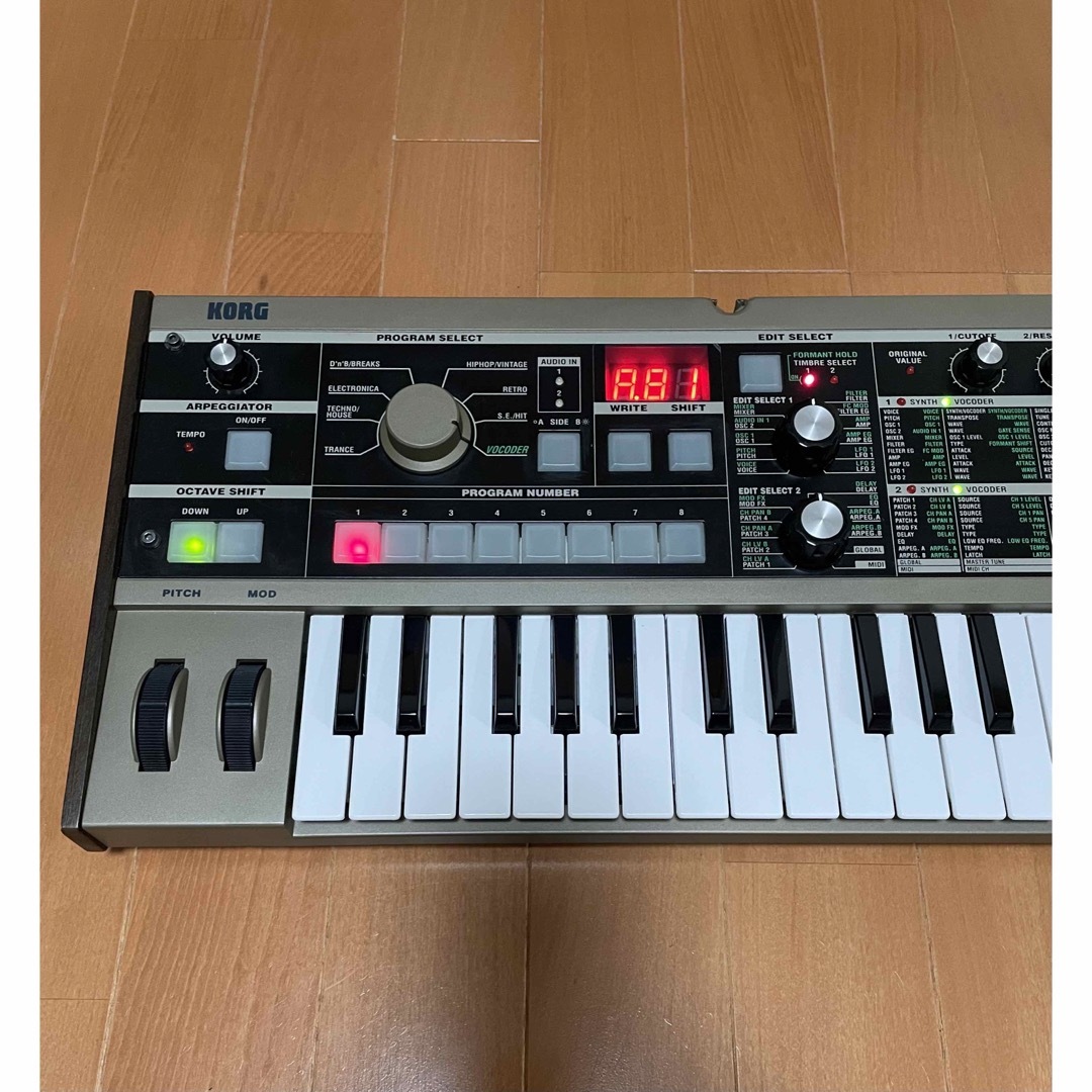 KORG(コルグ)のMICROKORG アナログ モデリング シンセサイザー ボコーダー 楽器の鍵盤楽器(キーボード/シンセサイザー)の商品写真