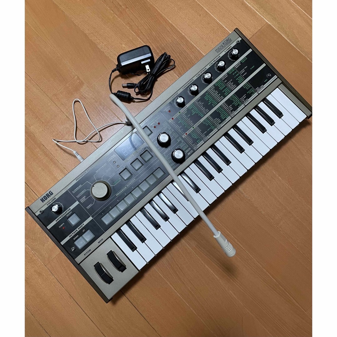 KORG(コルグ)のMICROKORG アナログ モデリング シンセサイザー ボコーダー 楽器の鍵盤楽器(キーボード/シンセサイザー)の商品写真