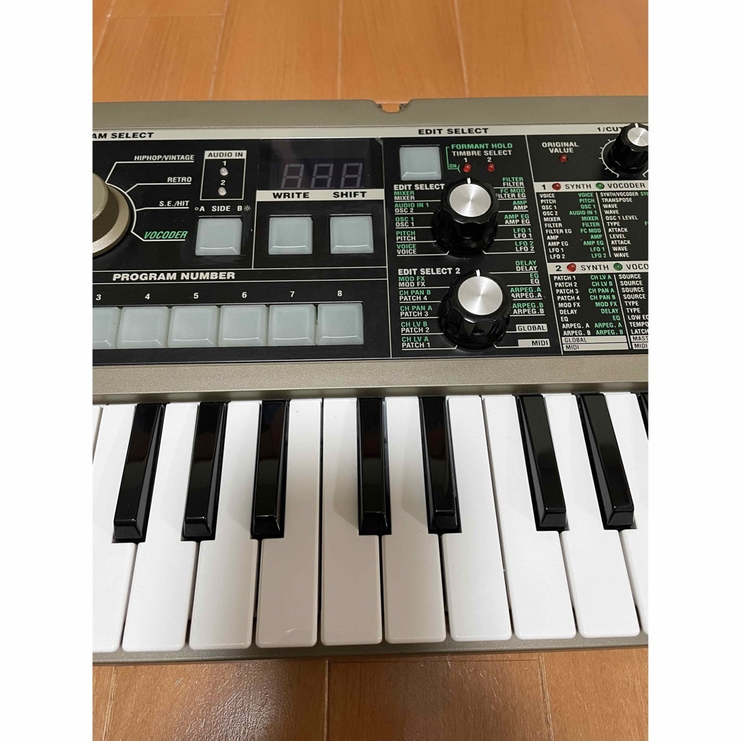 KORG(コルグ)のMICROKORG アナログ モデリング シンセサイザー ボコーダー 楽器の鍵盤楽器(キーボード/シンセサイザー)の商品写真