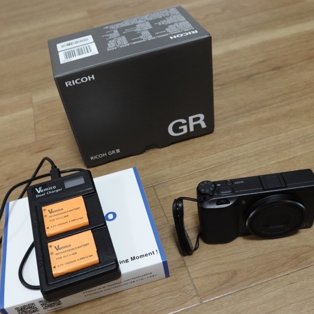 スマホ/家電/カメラRICOH GR III リコー おまけ付き