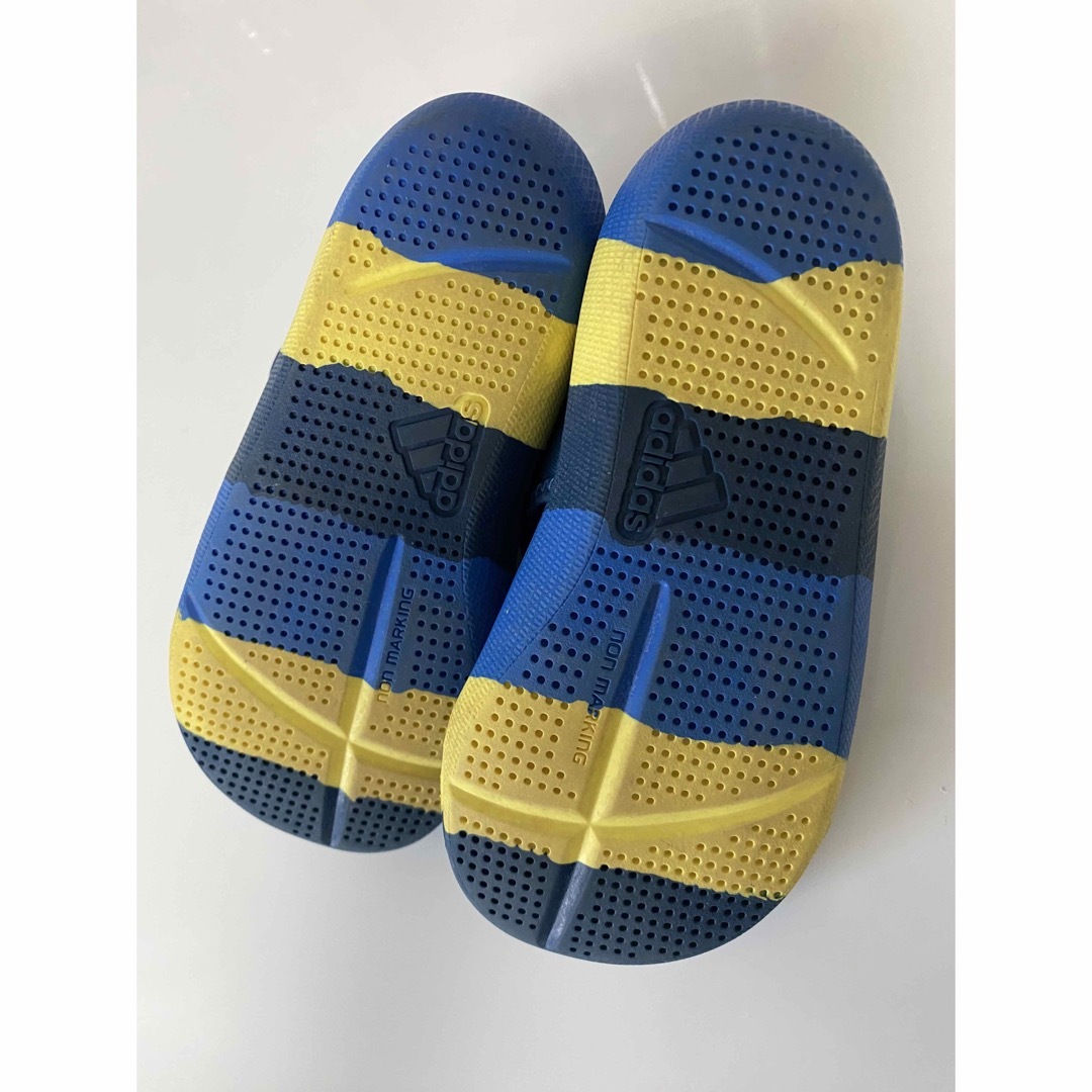 アディダス　サンダル　15 センチ　ブルー キッズ/ベビー/マタニティのキッズ靴/シューズ(15cm~)(サンダル)の商品写真