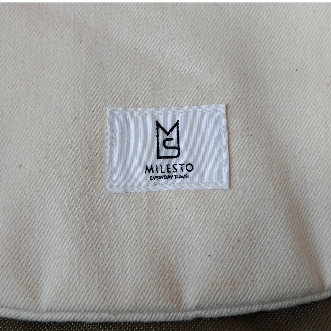 MILESTO(ミレスト)のミレスト　メッセンジャーバッグ　ショルダーバッグ レディースのバッグ(メッセンジャーバッグ)の商品写真